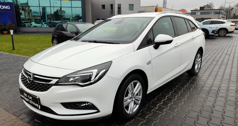 Opel Astra cena 57900 przebieg: 35000, rok produkcji 2017 z Lipno małe 254